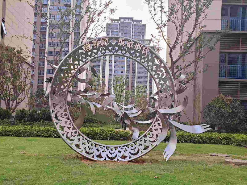 陜西碧桂園小區(qū)不銹鋼雕塑